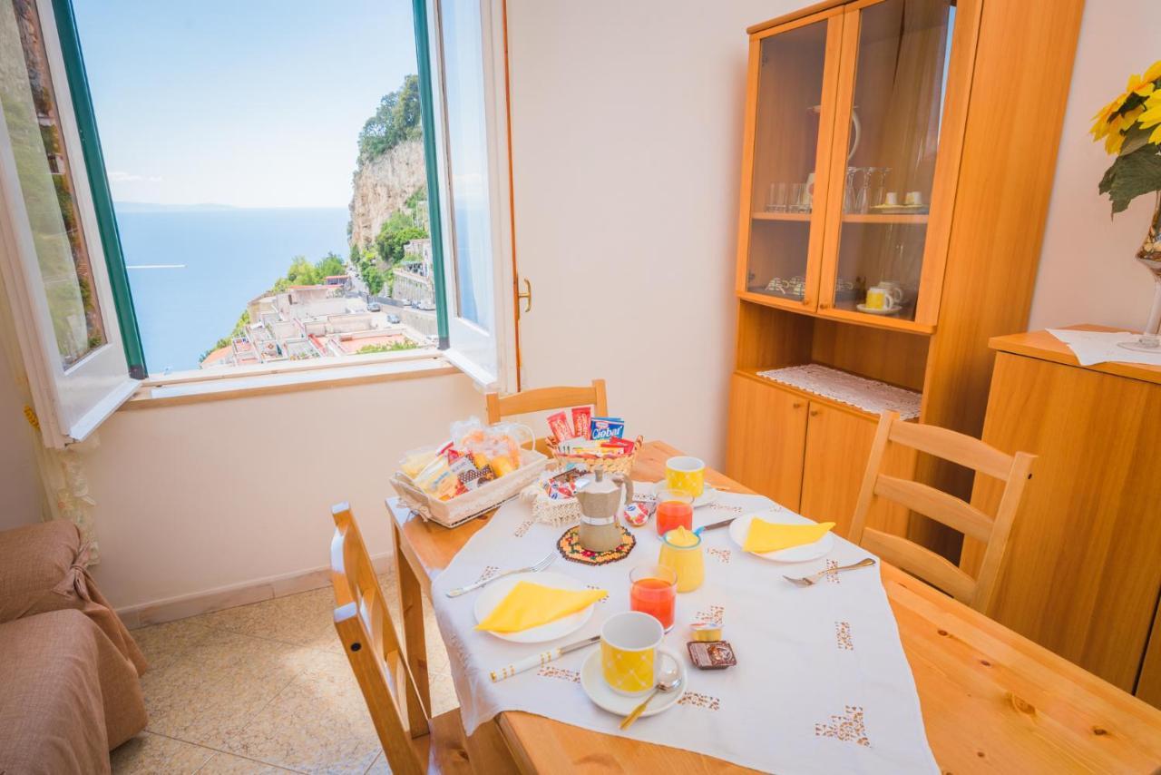La Villa Di Enzo Casa Vacanze Con Vista Mare อามาลฟี ภายนอก รูปภาพ