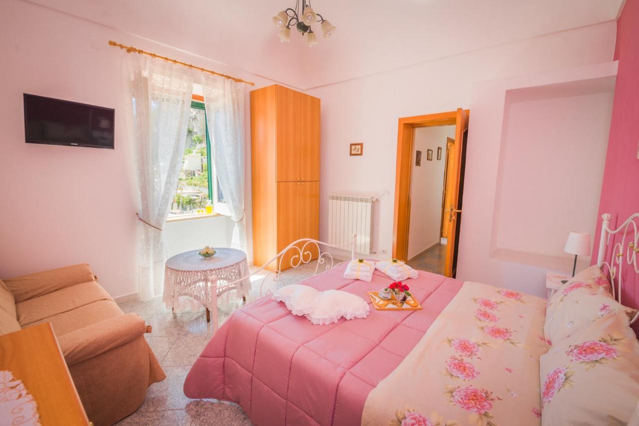 La Villa Di Enzo Casa Vacanze Con Vista Mare อามาลฟี ภายนอก รูปภาพ