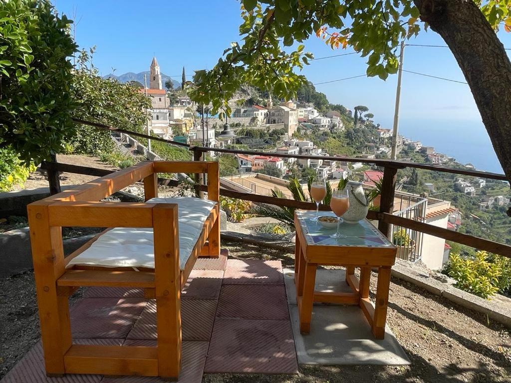 La Villa Di Enzo Casa Vacanze Con Vista Mare อามาลฟี ภายนอก รูปภาพ